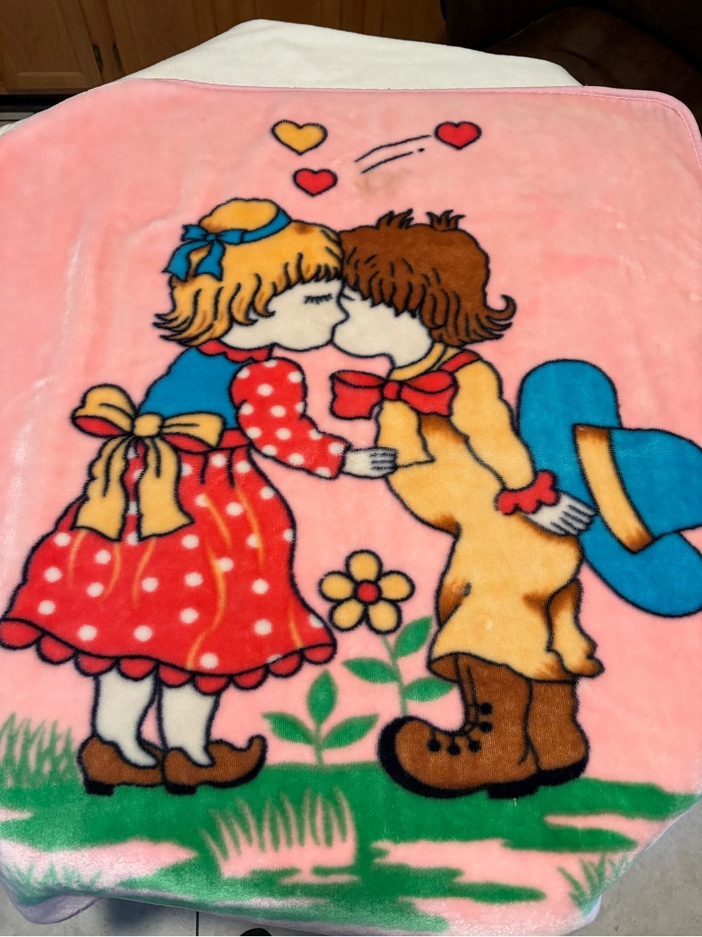 Vintage 80s 90s Korean Plush Minky Baby Blanket Boy & Girl Kissing Hearts Pink